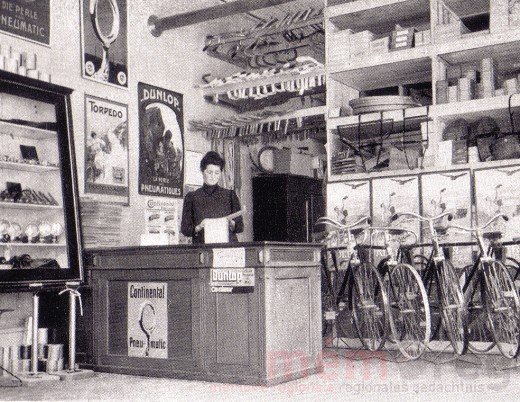 Emil Baumgartners zweites Velogeschäft in Biel, um 1914