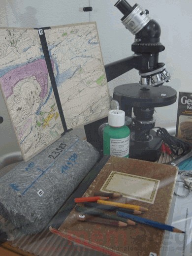Arbeitsinstrumente des Geologen