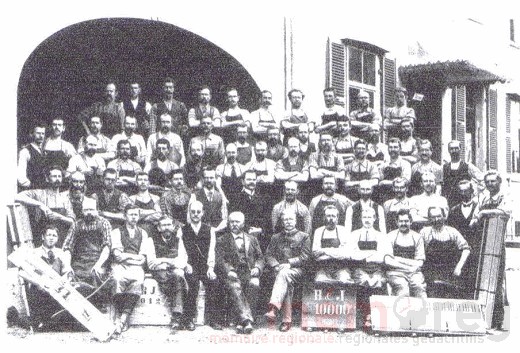Das Personal der Firma Burger&Jacobi in Madretsch, um 1910