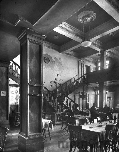 Bahnhofbuffet um 1930