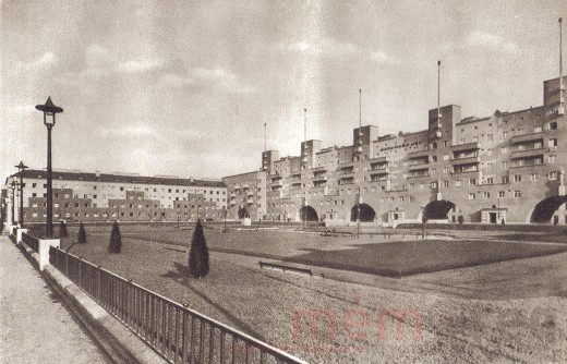 Le Karl-Marx-Hof à Vienne, vers 1930