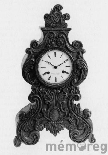 Standuhr aus der Werkstatt von Ernst Schüler, Biel, um 1843