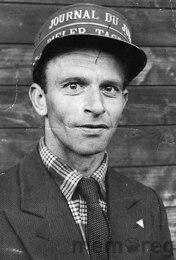 Louis Schott, Zeitungsverkäufer in Biel, um 1960