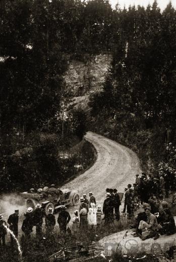 La course automobile Taubenloch - Macolin, en 1913